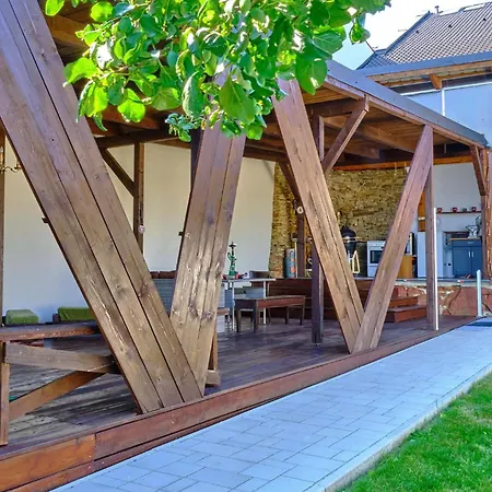 Axa Apartament Wierzbów